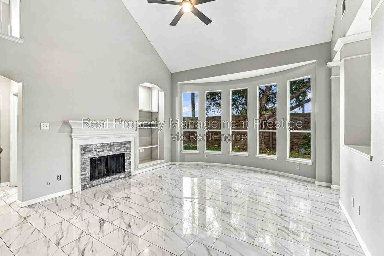 1307 Sandpiper Ct S - Photo 7 of 22