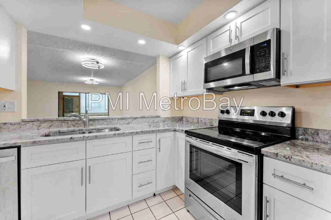 2737 Enterprise Rd E #171