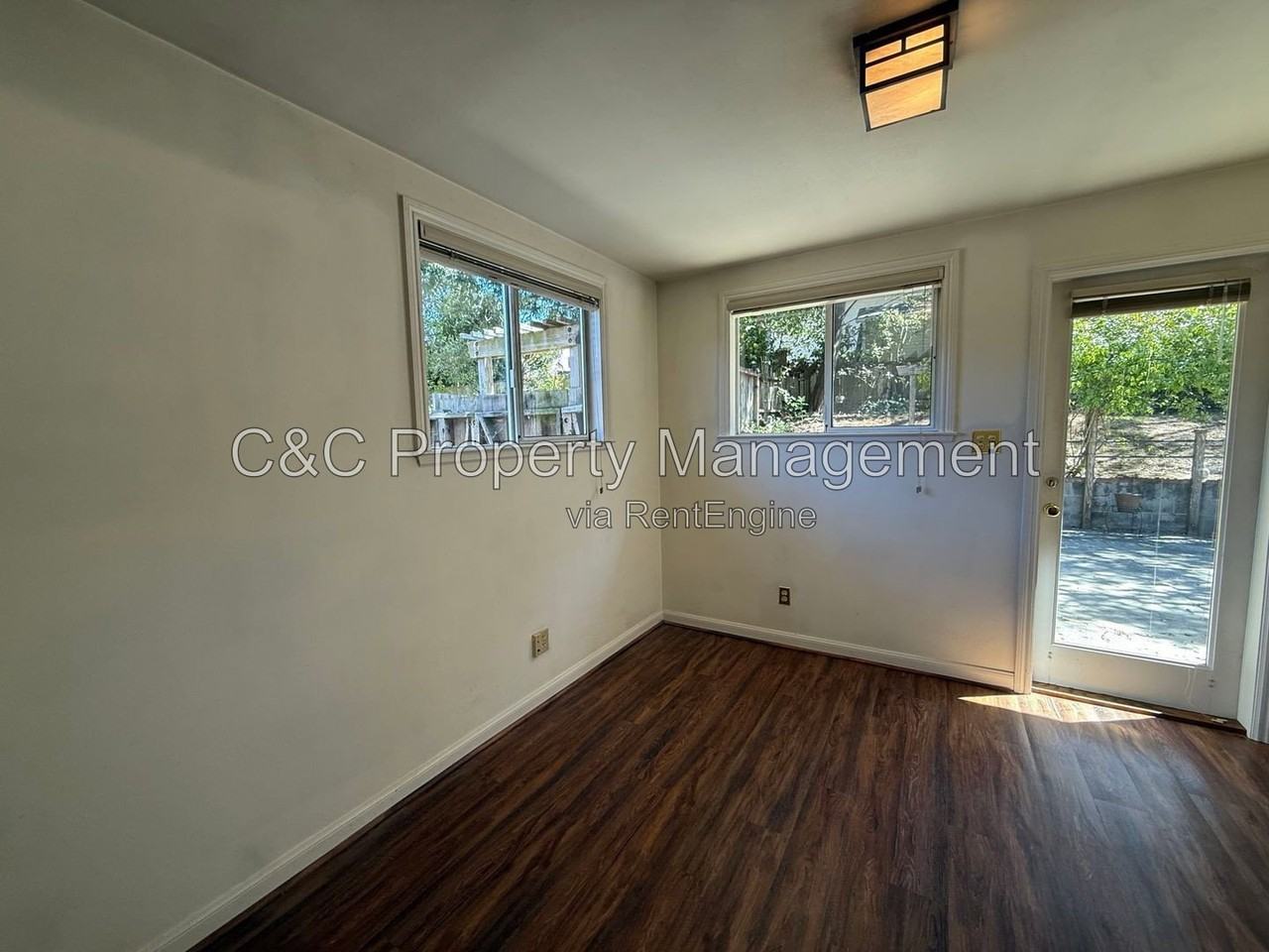 1241 Pacific St - Photo 5 of 19
