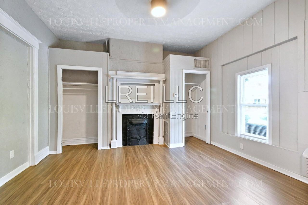 628 E Oak St #1 - Photo 5 of 12