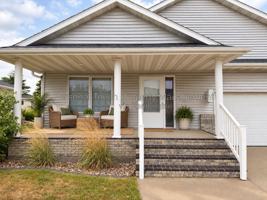 featured image of 3539 Woodbury Ct S