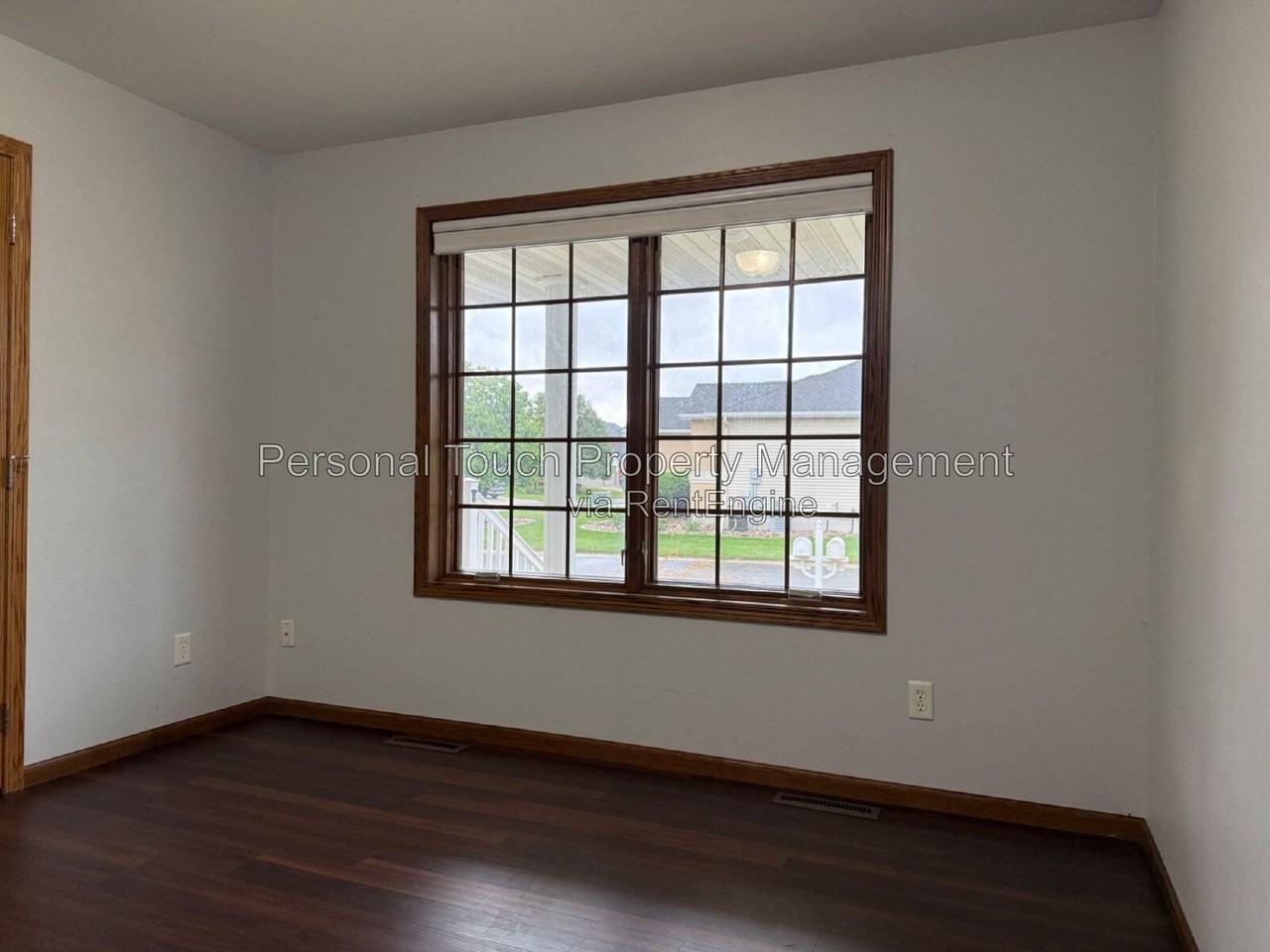 3539 Woodbury Ct S - Photo 7 of 50