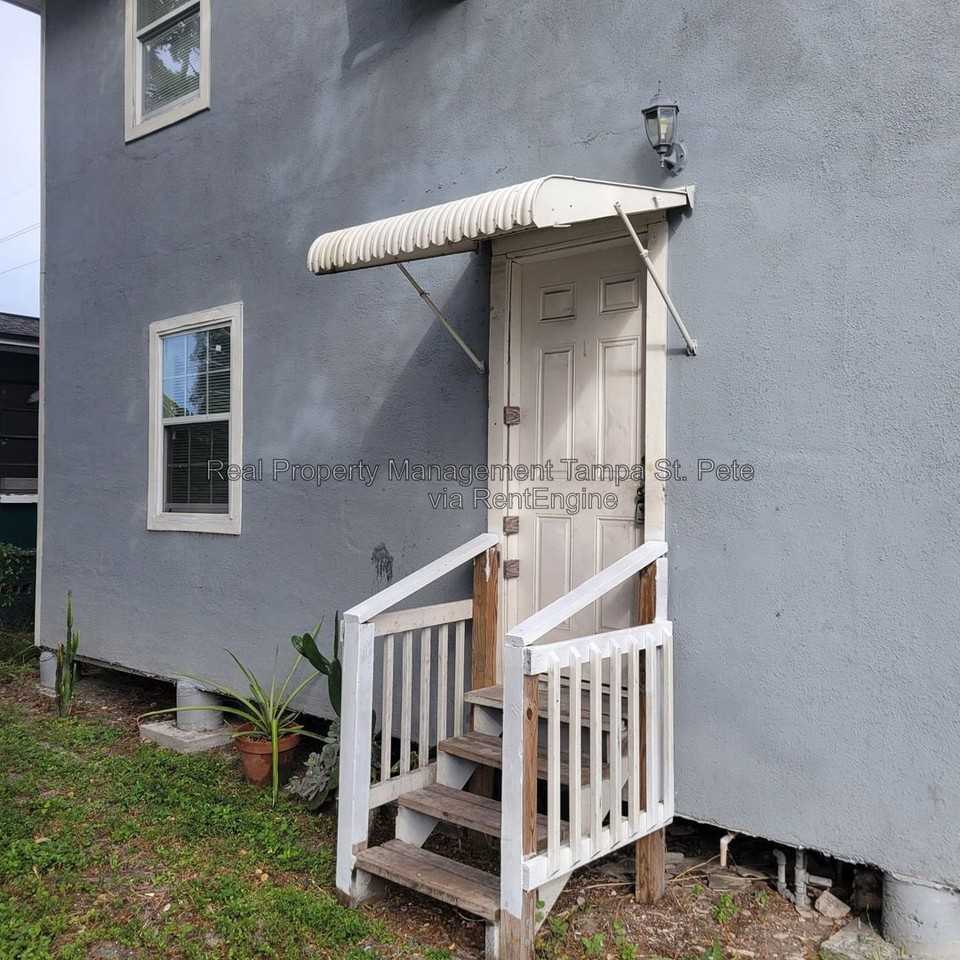 803 E Lake Ave #B - Photo 3 of 22