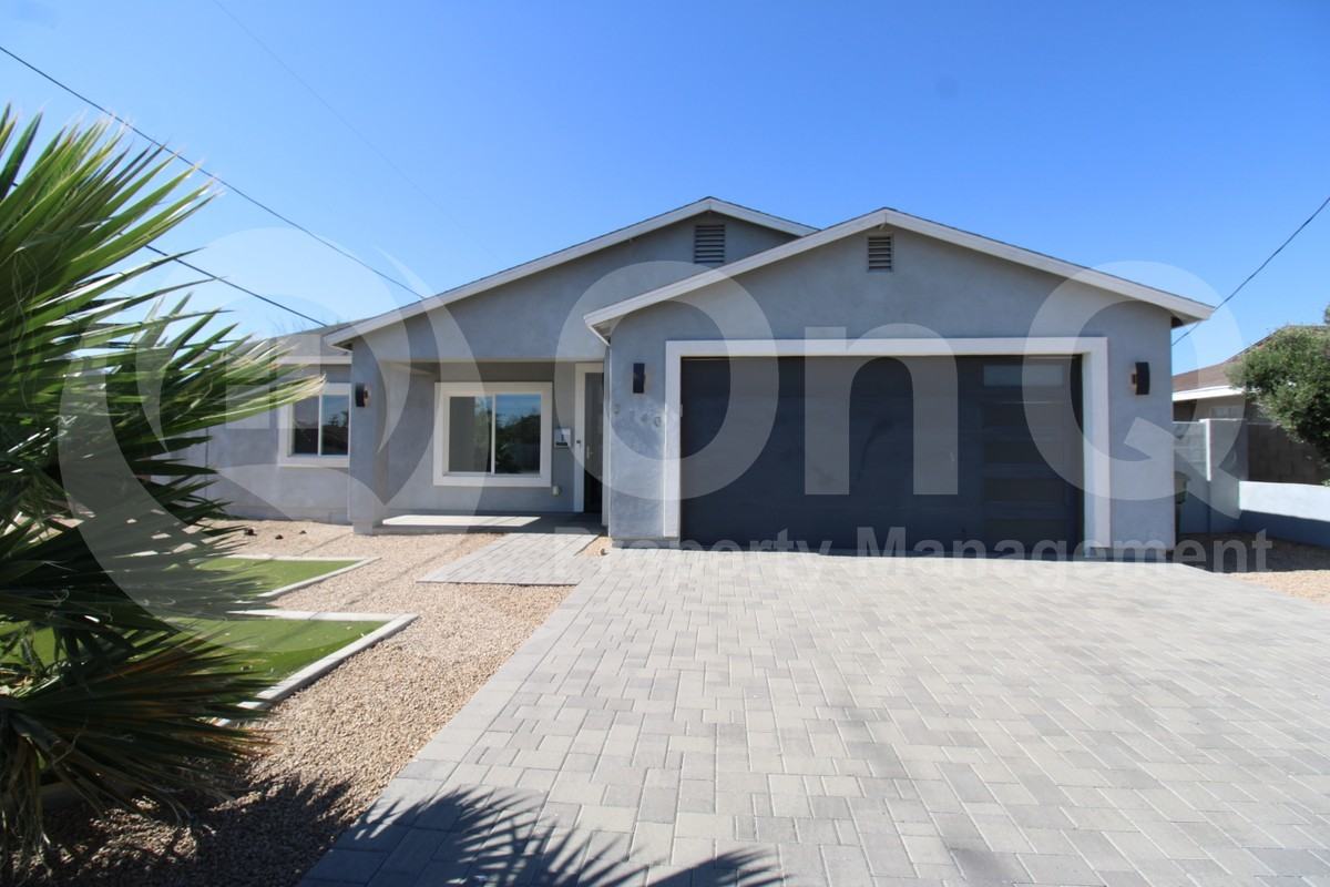 2140 E Palm Ln - Photo 4 of 26