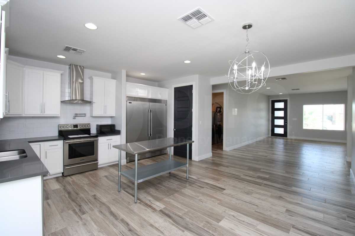 2140 E Palm Ln - Photo 6 of 26