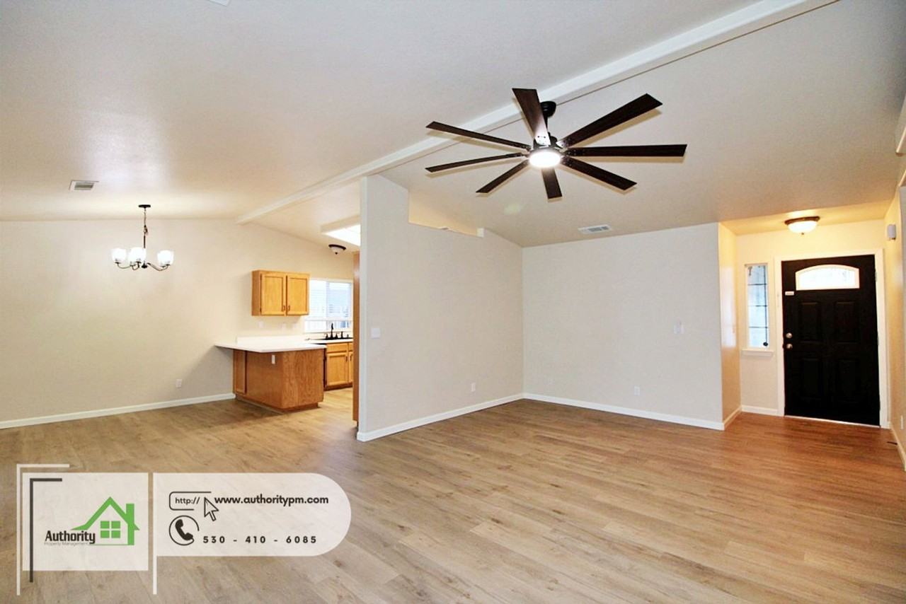3527 Savage Dr - Photo 6 of 26