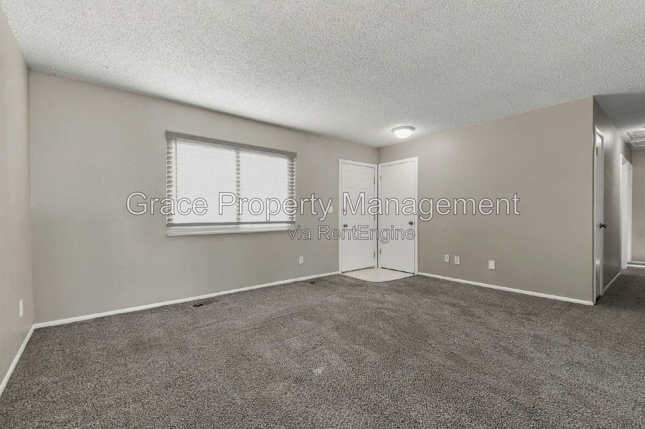 13565 Decatur Ct - Photo 2 of 21