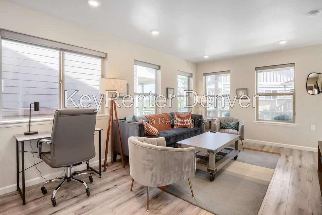 6339 Hanover St - Photo 6 of 18