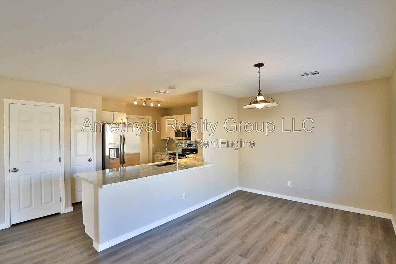 11706 W Sunnyside Dr - Photo 6 of 26