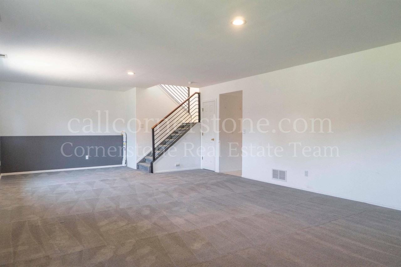 743 Descendant Dr - Photo 6 of 38