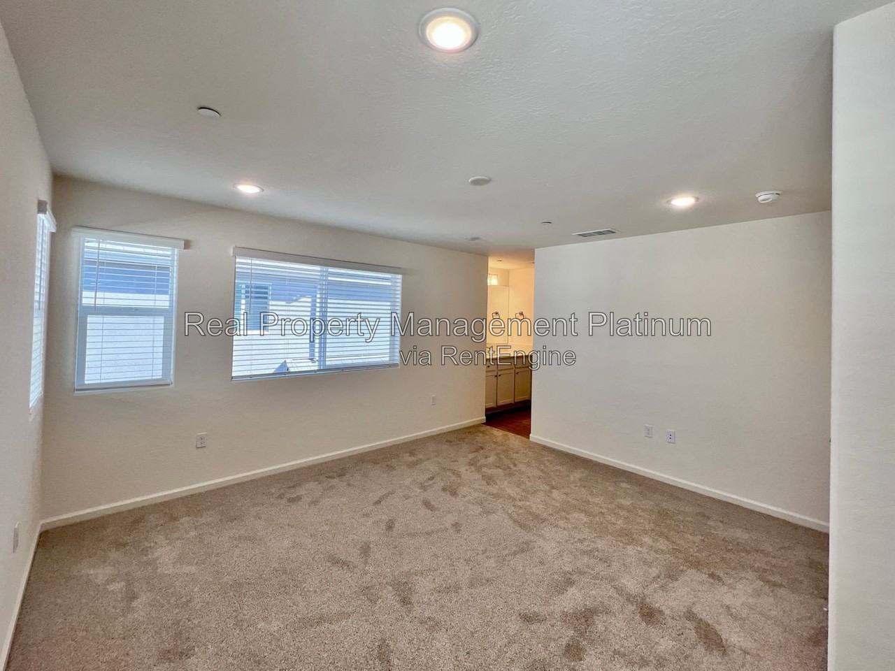 1491 Vintage Ln - Photo 4 of 20