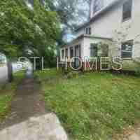 featured image of 912 Slosson St