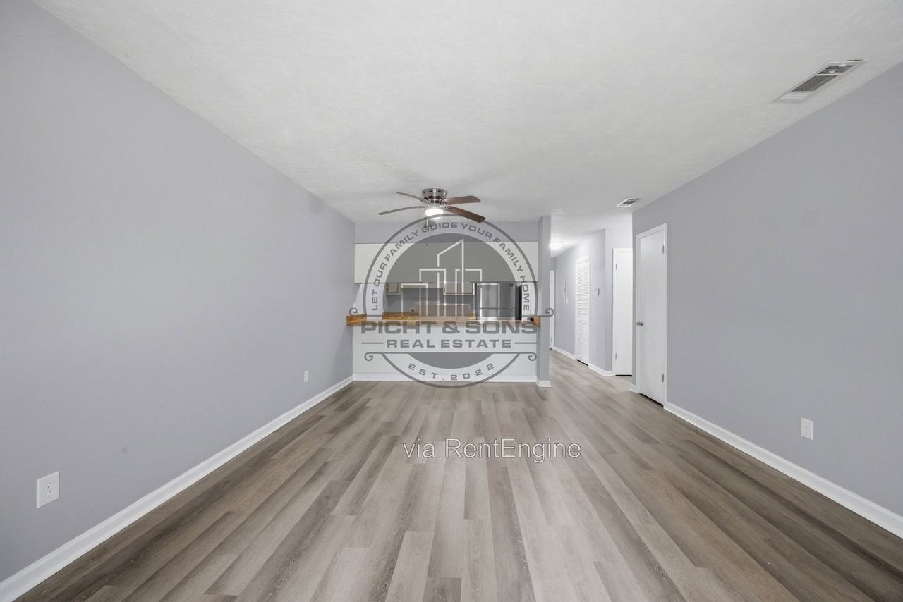 1824 Seay Ct - Photo 3 of 16