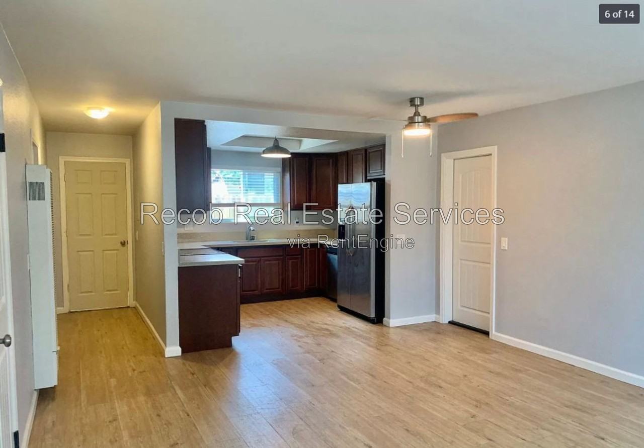 148 Terracina Way #2 - Photo 3 of 13