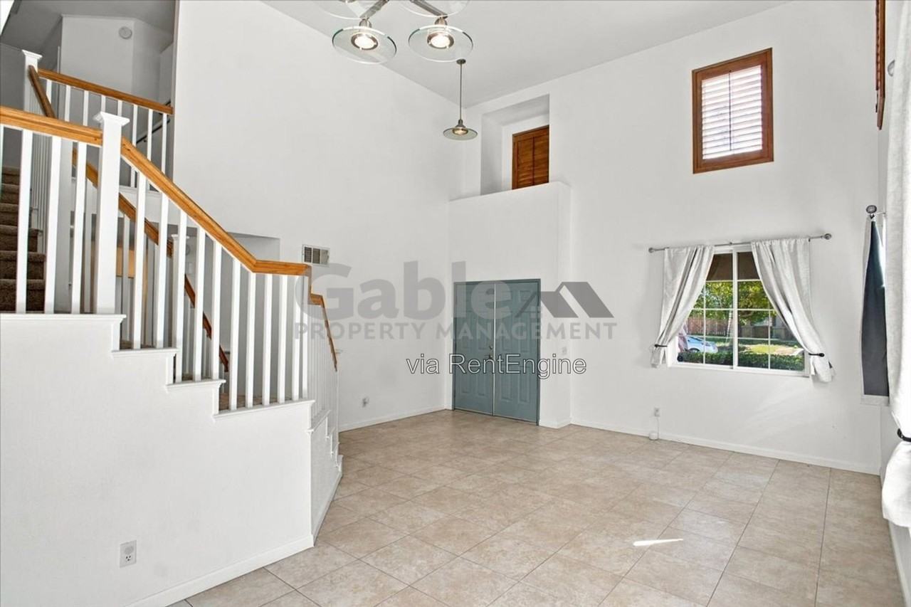 40067 Villa Moura Dr - Photo 4 of 23