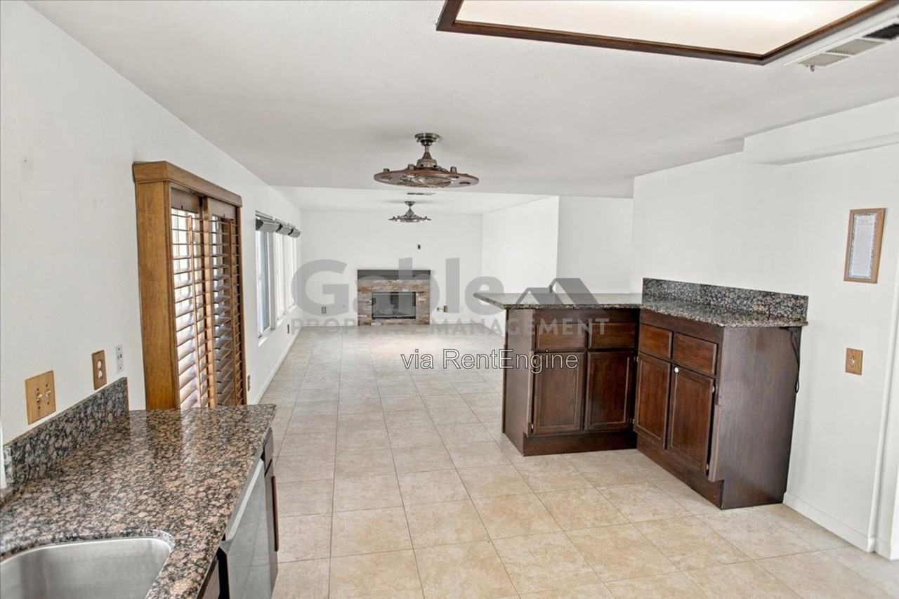 40067 Villa Moura Dr - Photo 7 of 23