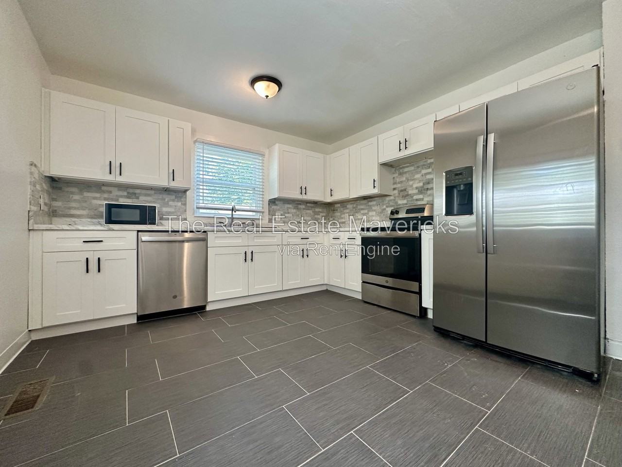 575 Gaut St Se - Photo 5 of 13