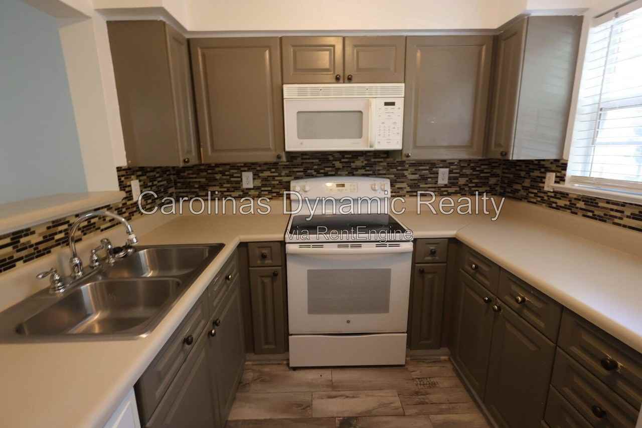3636 Melrose Cottage Dr - Photo 5 of 45
