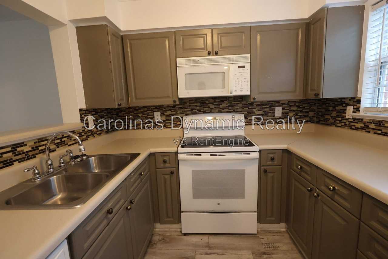 3636 Melrose Cottage Dr - Photo 7 of 45