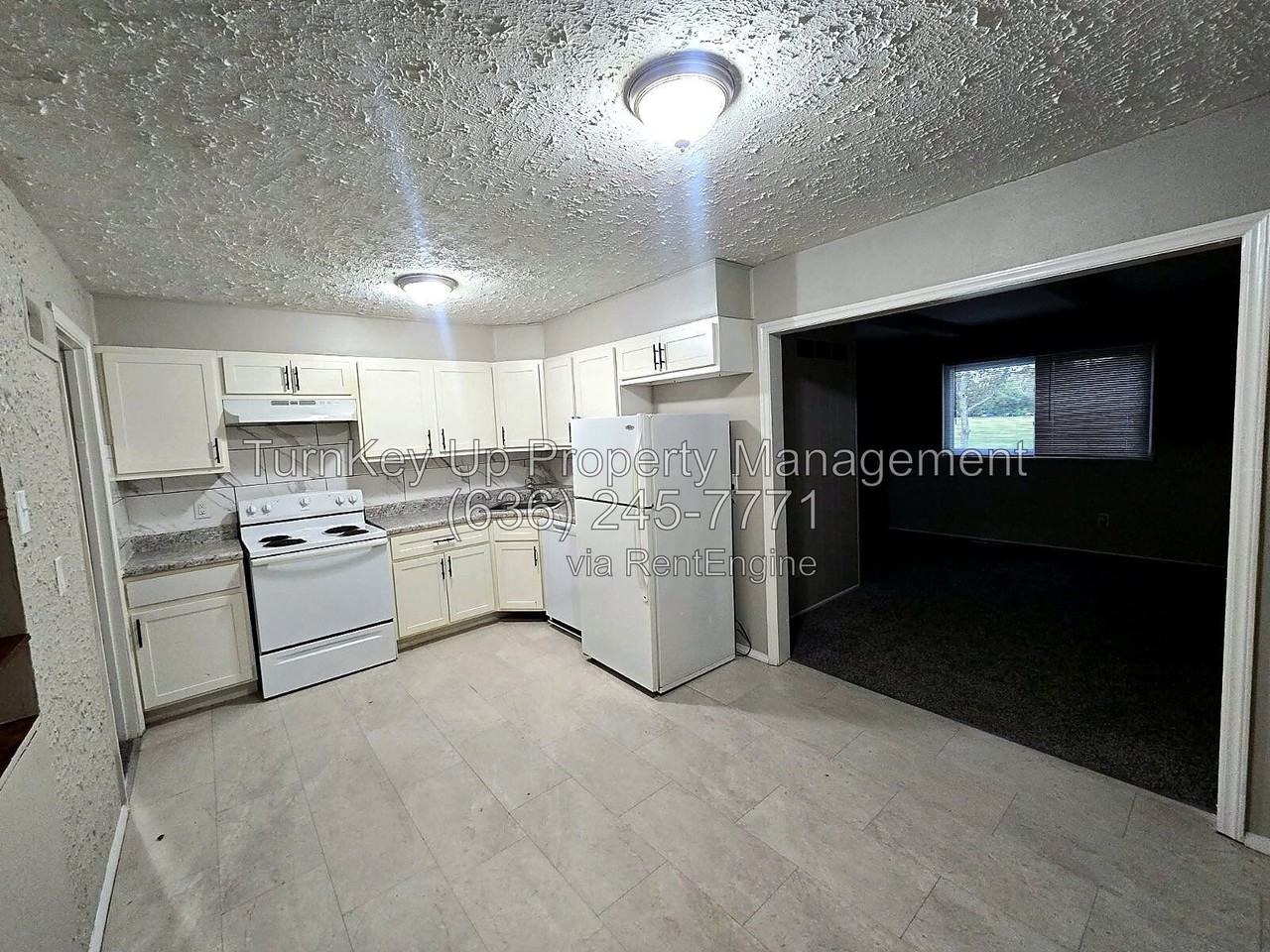 1012 Forestwood Dr - Photo 2 of 18