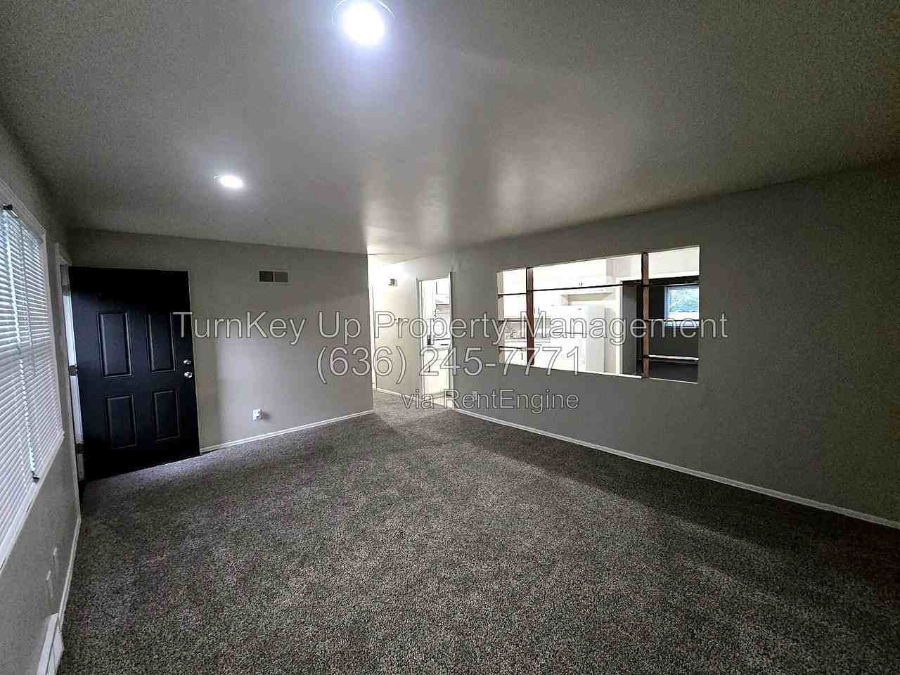 1012 Forestwood Dr - Photo 6 of 18
