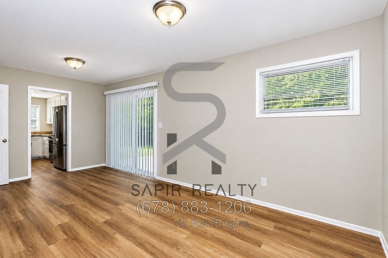 5213 Heather Ln - Photo 4 of 16