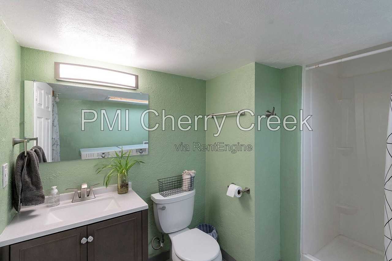 4891 S Holland Ct - Photo 6 of 10