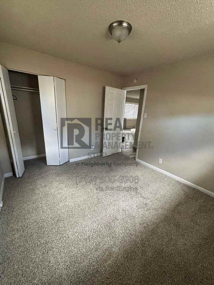 2132 E 6th St #2132E6th - Photo 6 of 18