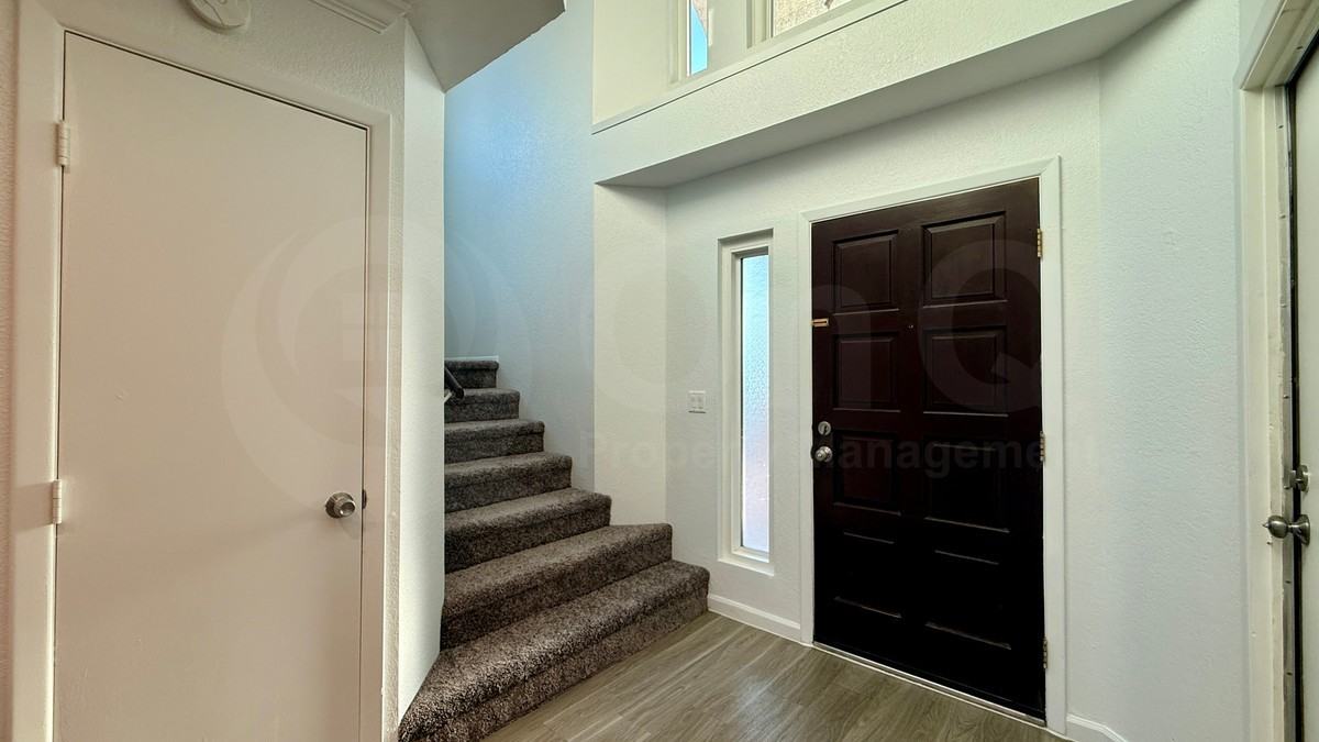 1506 N Central Dr - Photo 6 of 19