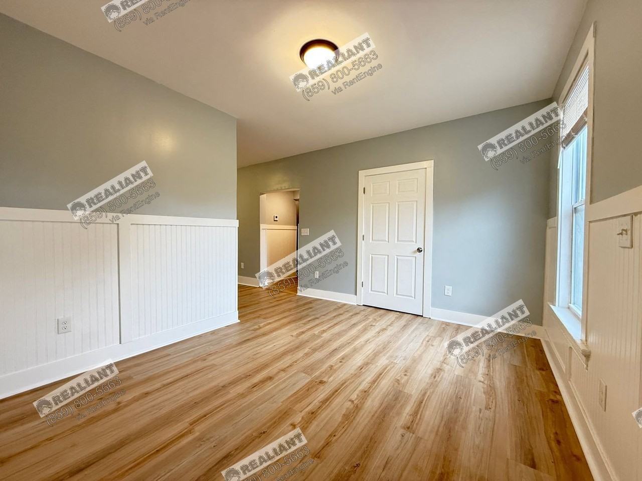 939 Putnam St - Photo 5 of 21