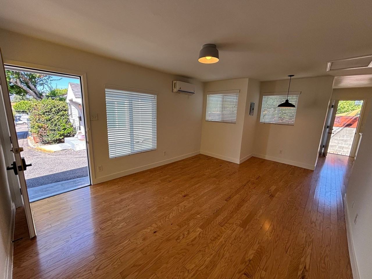 3232 Verdugo Road - Photo 3 of 33