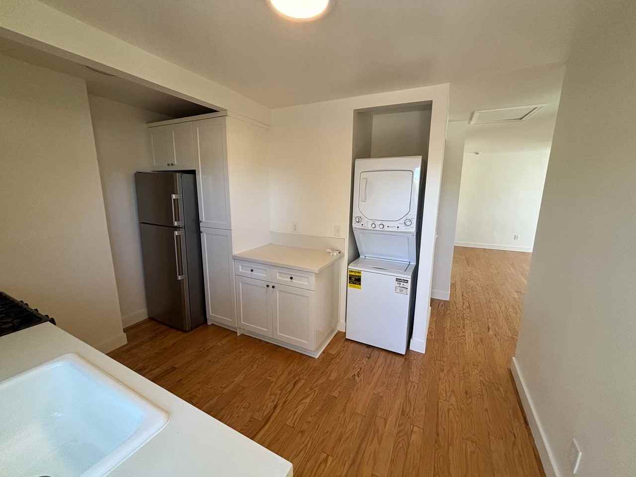 3232 Verdugo Road - Photo 7 of 33