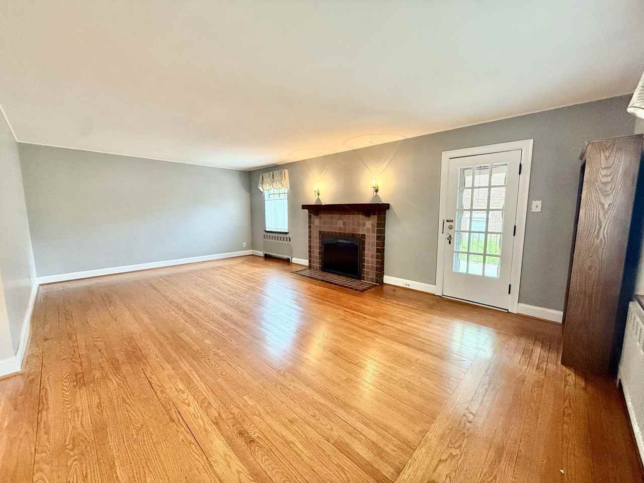 6491 Ridge Ave - Photo 4 of 32