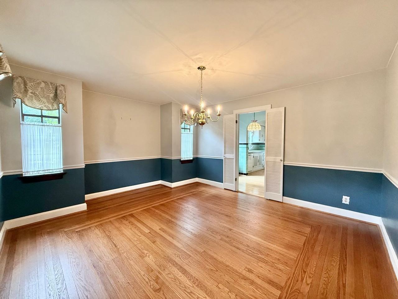 6491 Ridge Ave - Photo 7 of 32