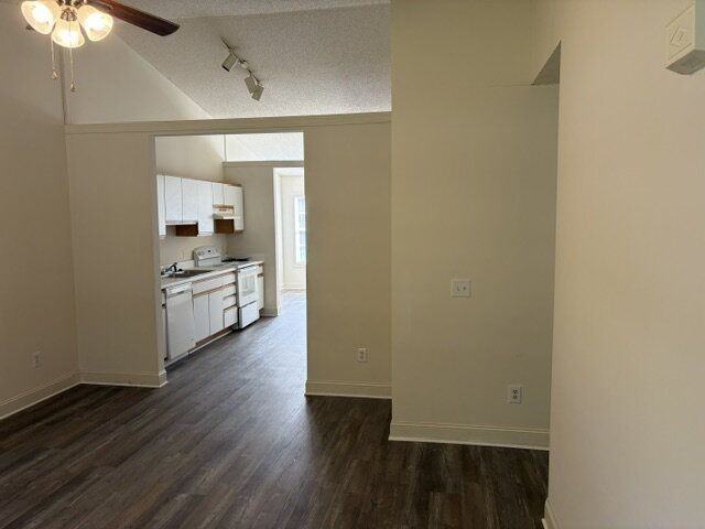 450 Lake Rd #B - Photo 4 of 29