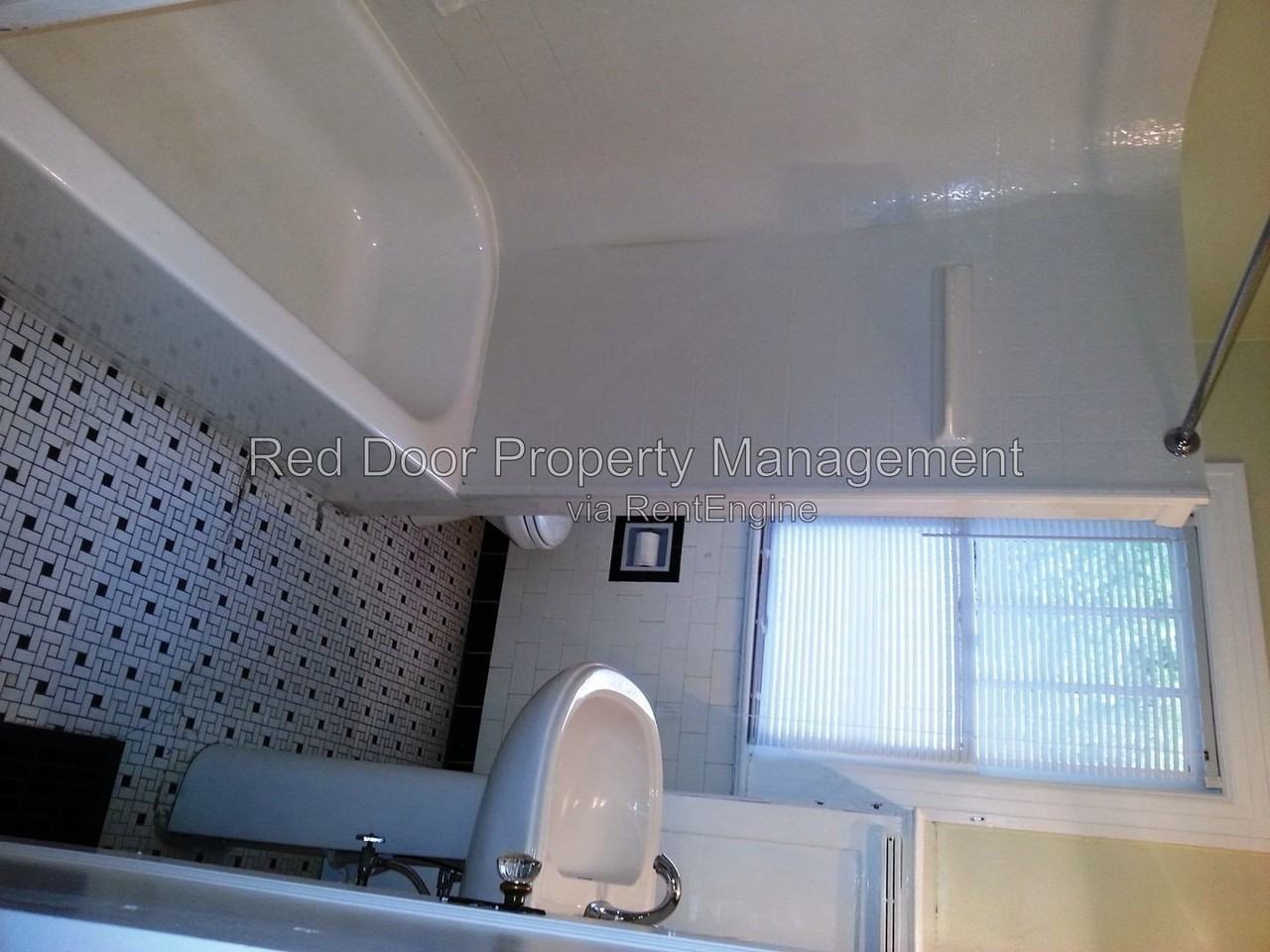 505 E 61st St - Photo 7 of 11