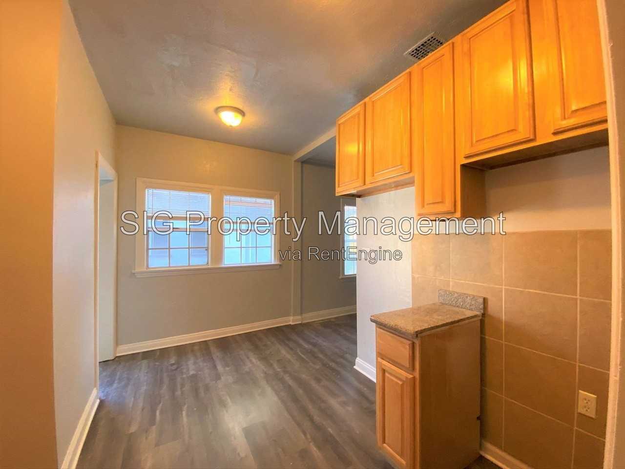 731 S Chevy Chase Dr #731-1-2 - Photo 7 of 12