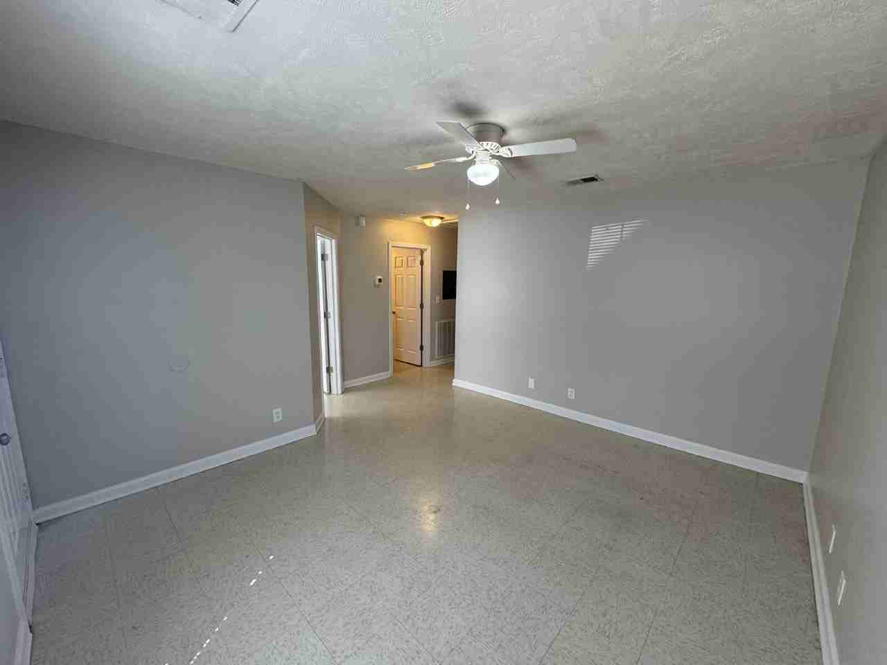 104A Tennessee Ave - Photo 3 of 13