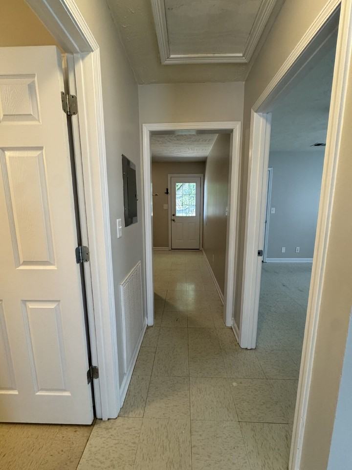 104A Tennessee Ave - Photo 5 of 13