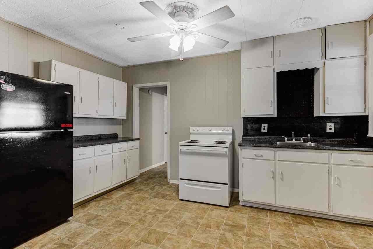 2567 Madison Ave - Photo 6 of 11