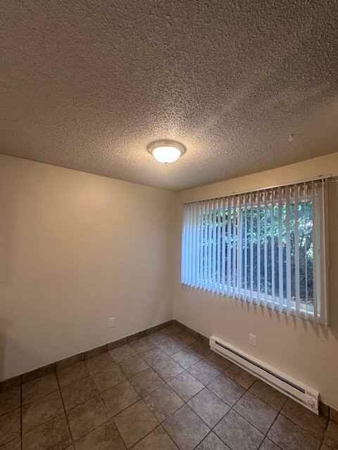 15782 Se Division St #13 - Photo 6 of 13