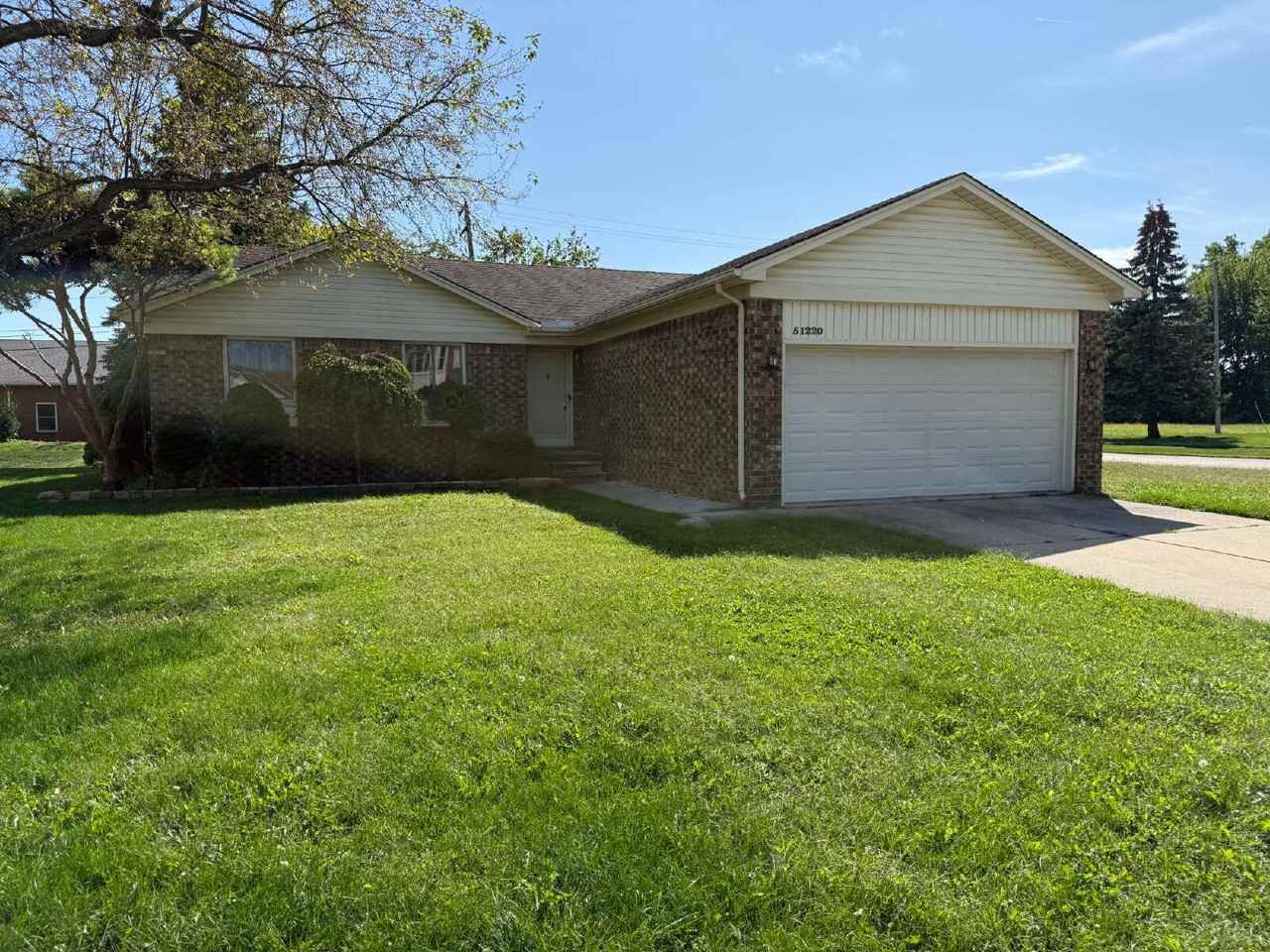 51220 S Adele Cir