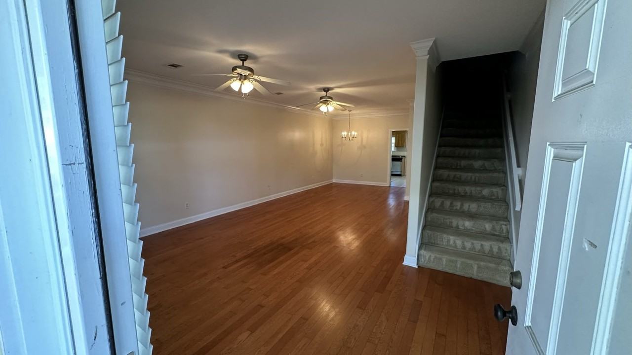 502 Bradwell St Apt A - Photo 3 of 24