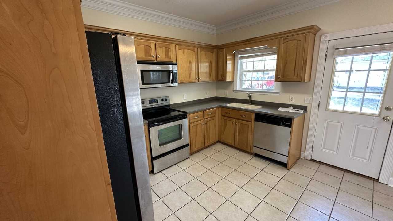 502 Bradwell St Apt A - Photo 7 of 24