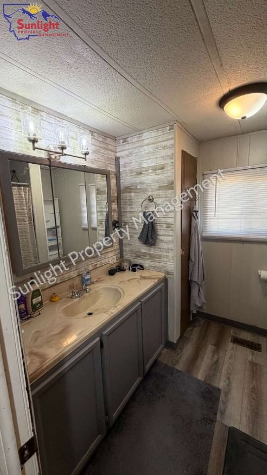 1100 Milwaukee Rd - Photo 6 of 11
