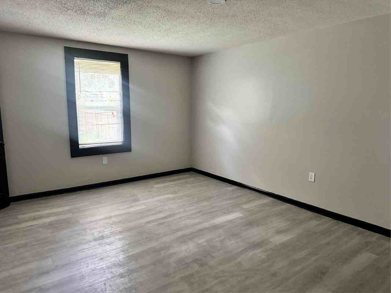3119 Allison Ave - Photo 5 of 8