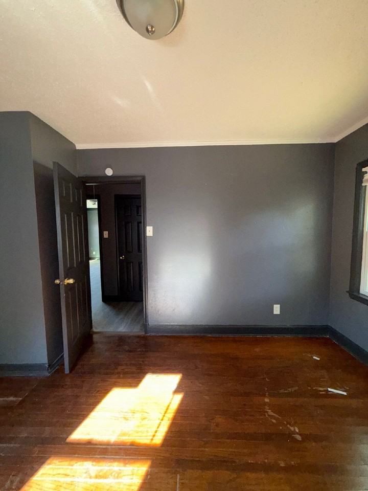 1064 Brower St - Photo 2 of 28