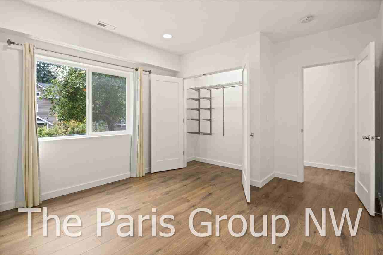 3626 23rd Ave W - Photo 4 of 49