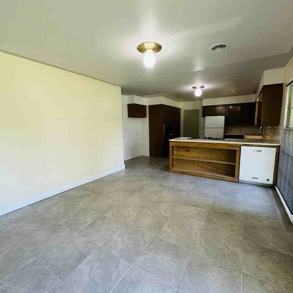 735 Cuchia St - Photo 4 of 15