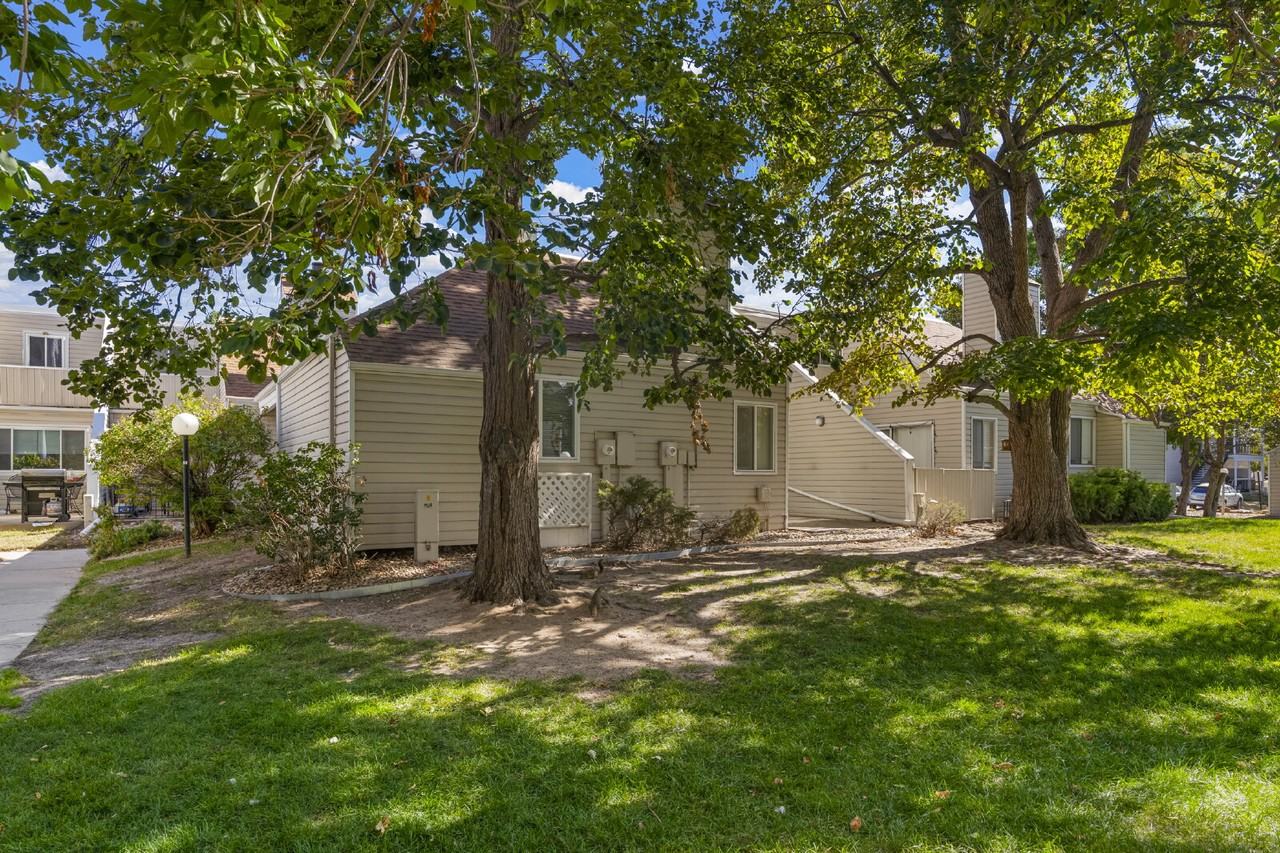 2618 S Xanadu Way #A - Photo 2 of 28
